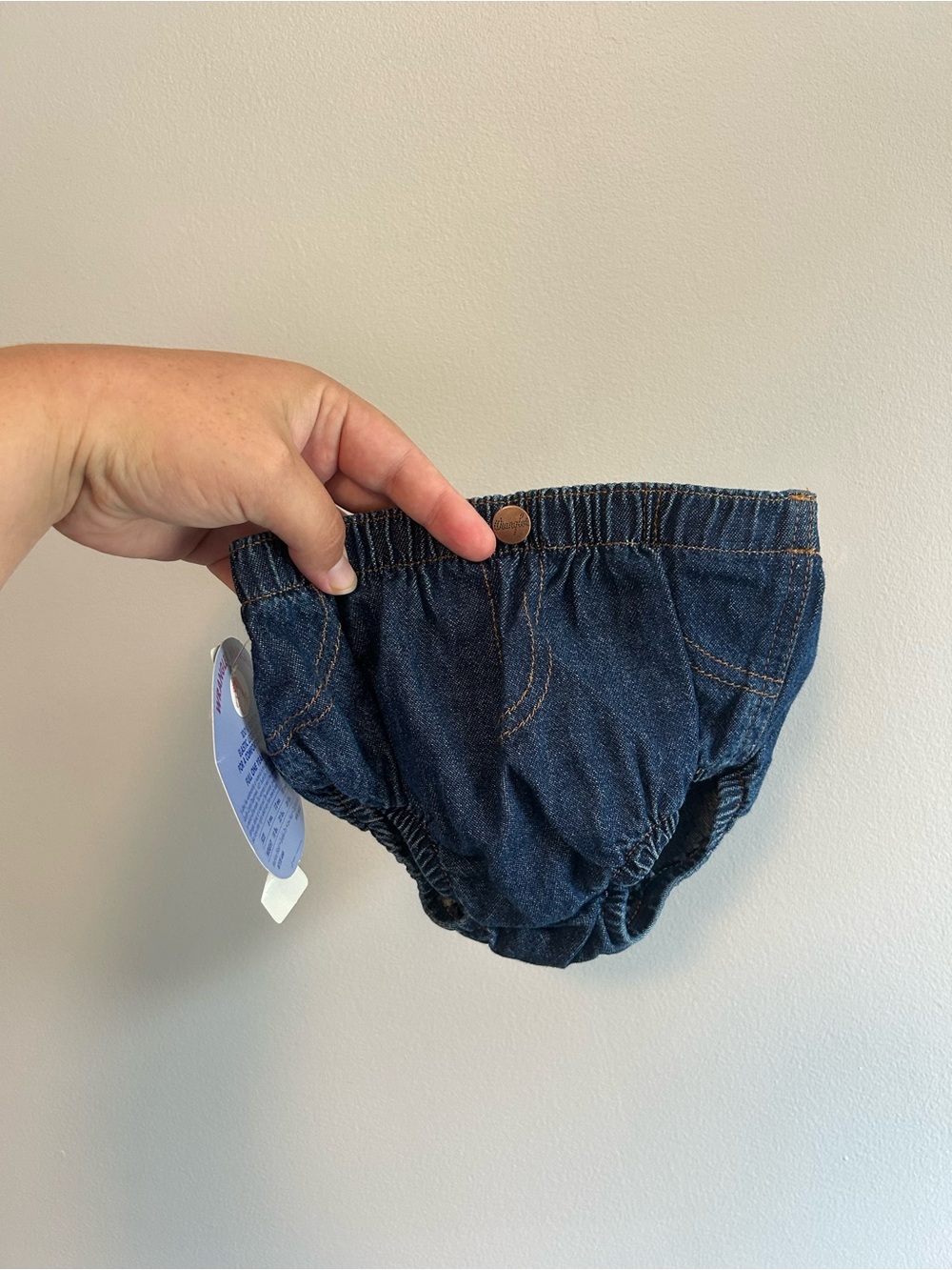 NEW wrangler 6m dark wash denim bummie style shorts